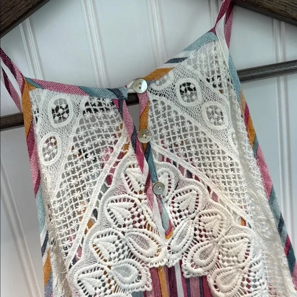 entro Multi-colored Striped Top - Picture 3 of 7